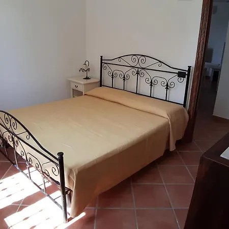 Nella * Gallipoli